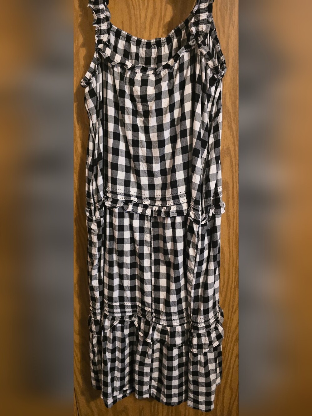 Old Navy Black and White Sleeveless Dress - Picture 2 of 4